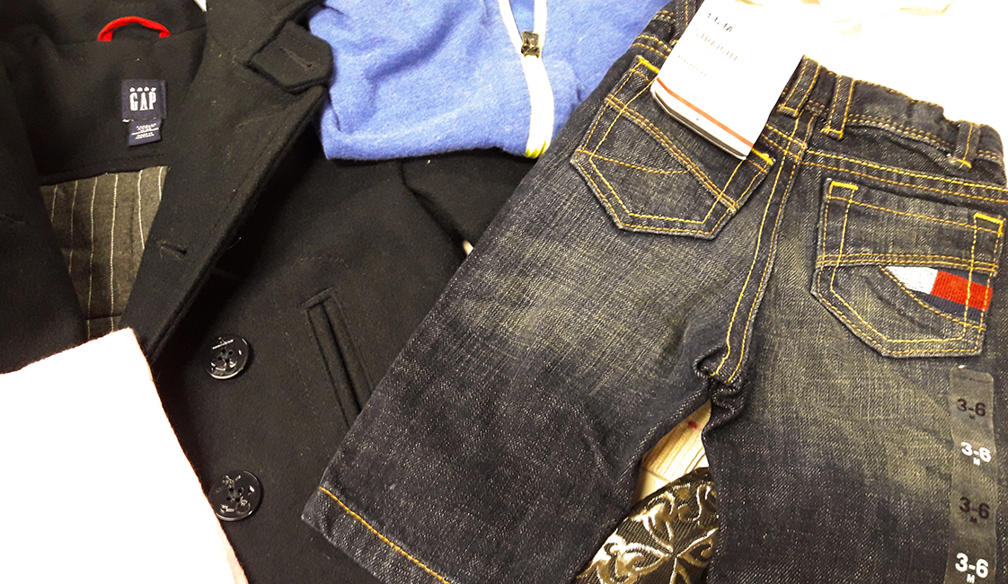 secondhand zboží GAP kabát a jeans